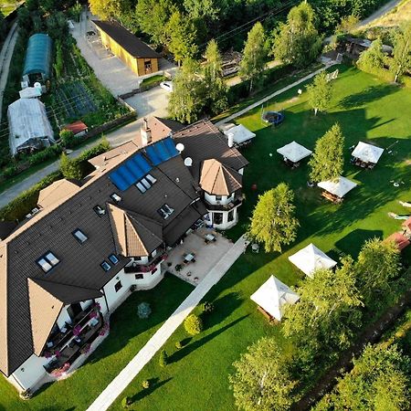 Natura Family Resort Avrig Zewnętrze zdjęcie