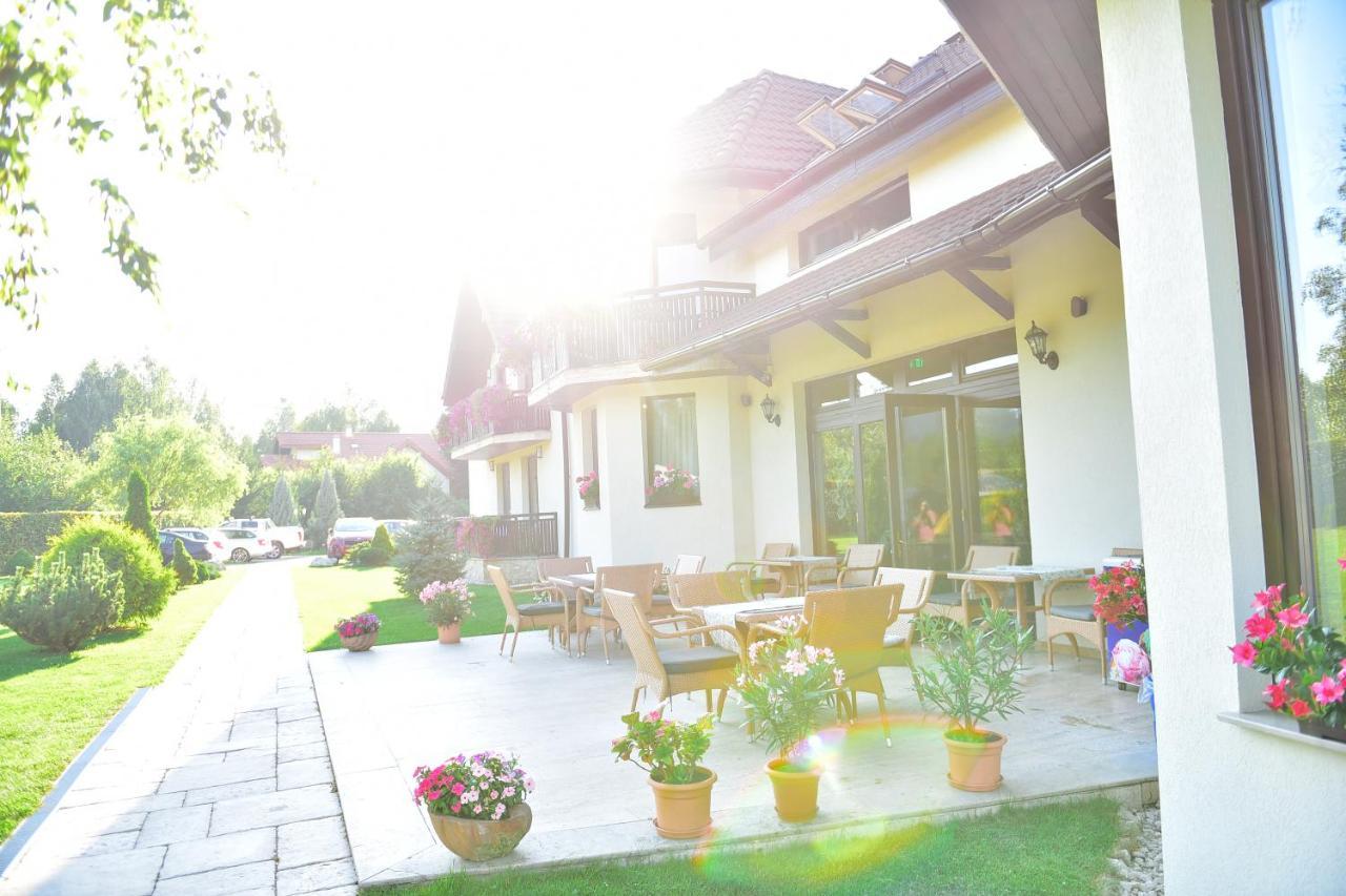 Natura Family Resort Avrig Zewnętrze zdjęcie