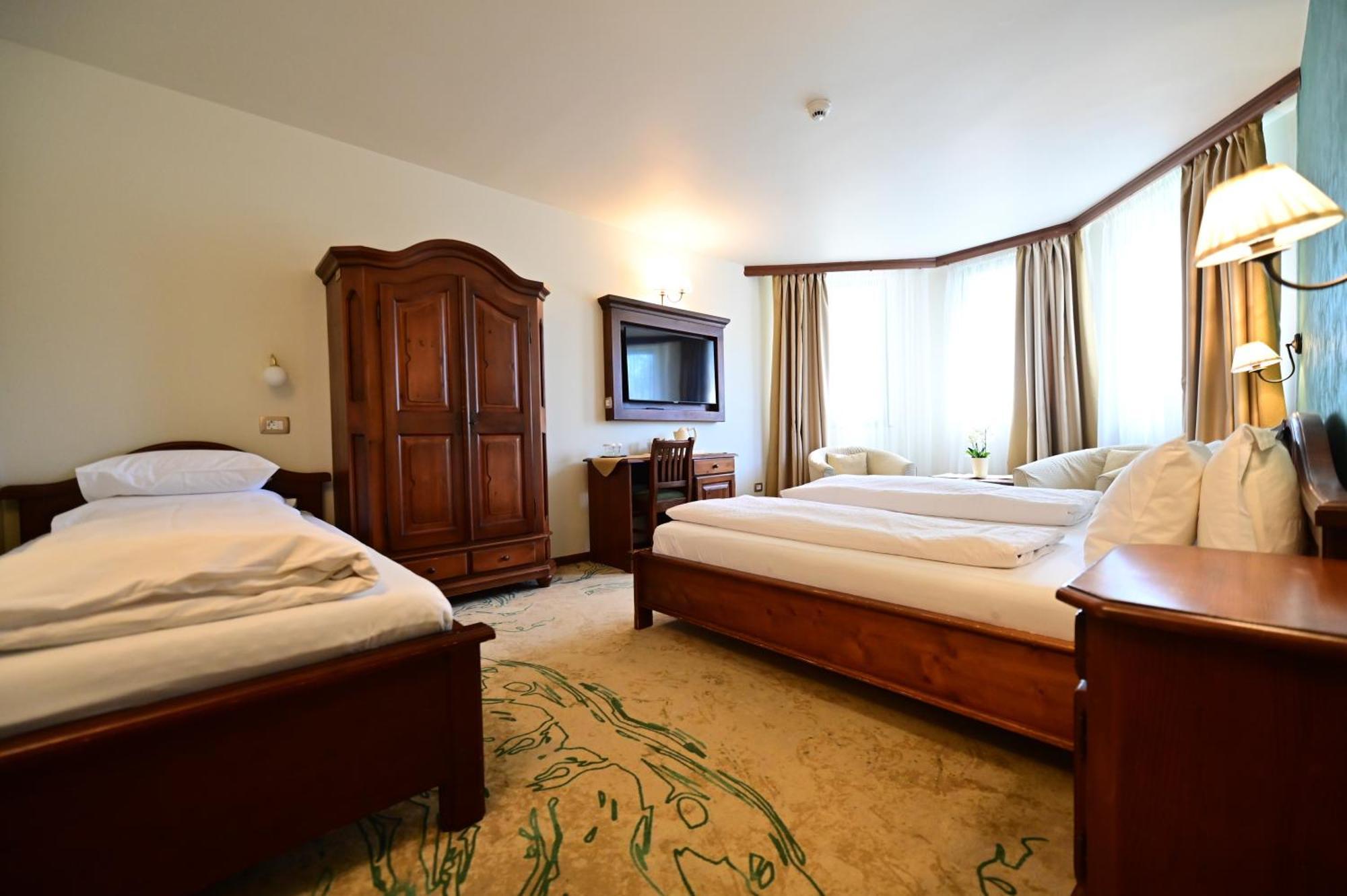 Natura Family Resort Avrig Zewnętrze zdjęcie