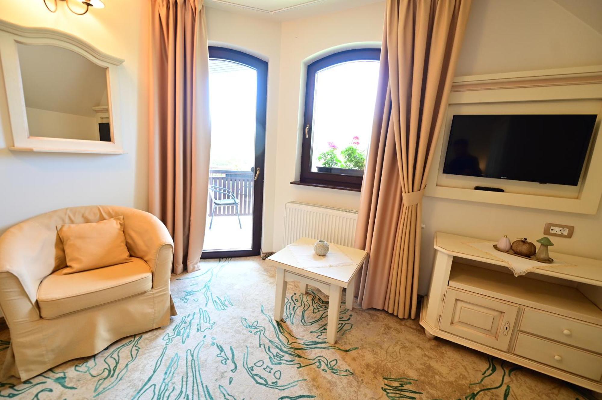 Natura Family Resort Avrig Zewnętrze zdjęcie