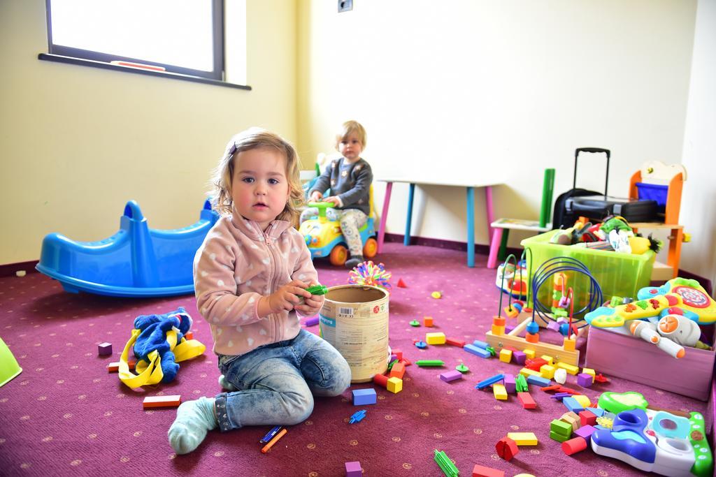 Natura Family Resort Avrig Zewnętrze zdjęcie